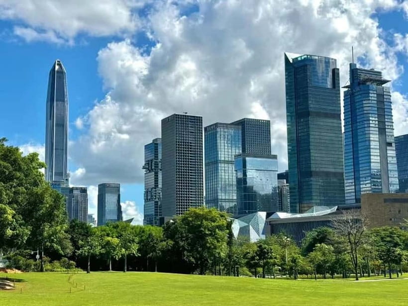 Shenzhen：8h City Walk & Future Experience Highlights Trip - Lianhuashan Park first: views, orientation, and a drone-coffee moment