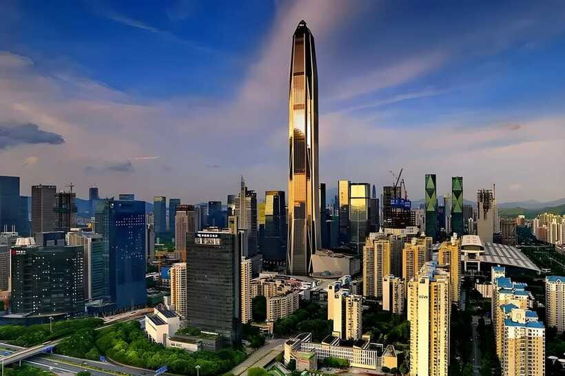 ShenZhen: Tallest Building with Luxury Meal on Highest Floor - Price And Value: What $140 Buys In Shenzhen