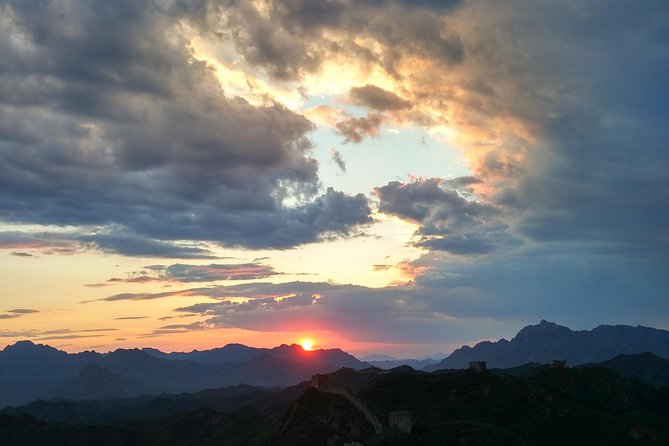 Small-Group 1-day Jinshanling Great Wall 6km Hiking tour - Price and value: how $65 makes sense for this kind of day
