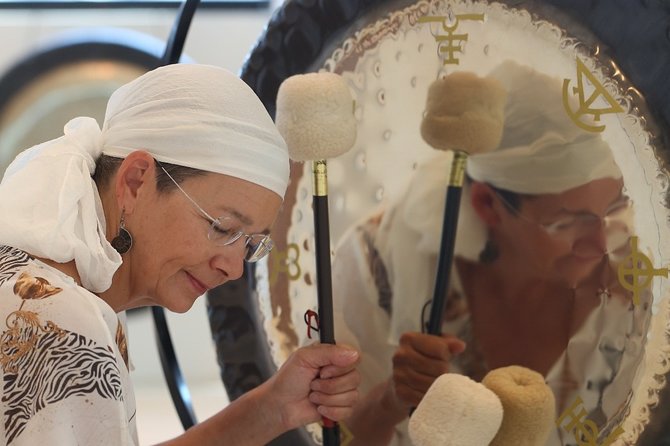 Small-Group Gong Relaxation Experience in Hong Kong - Finding Red Doors Studio in Wong Chuk Hang, and What to Expect Going In