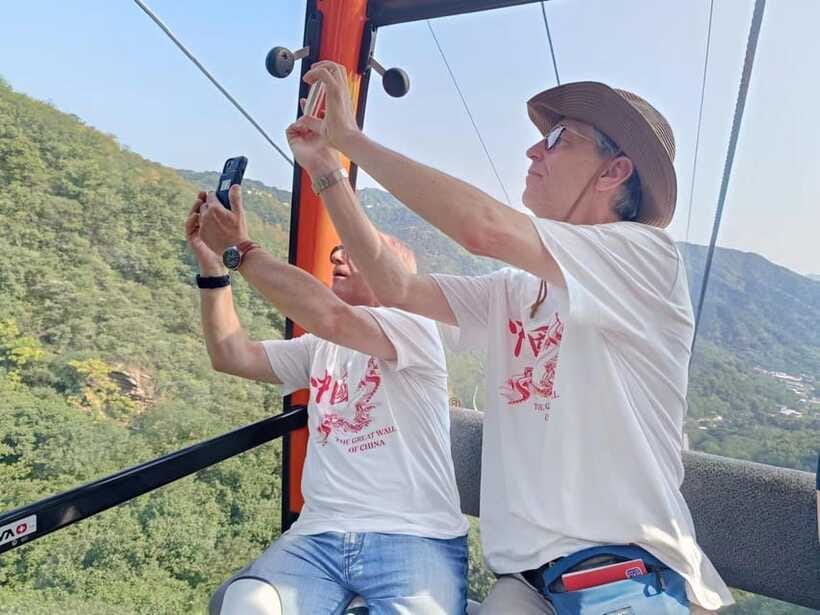 【Small Group】 Mutianyu Great Wall Day Trip with Hotel Pickup - Food breaks and the 15% discount at Burger King and Subway