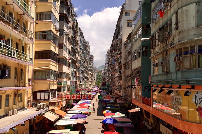 Small-Group Tour: Hong Kong Local Markets Hopper [PROMOTION] - Flower Market Road: 50 shops, luck-bringing plants, and real scent