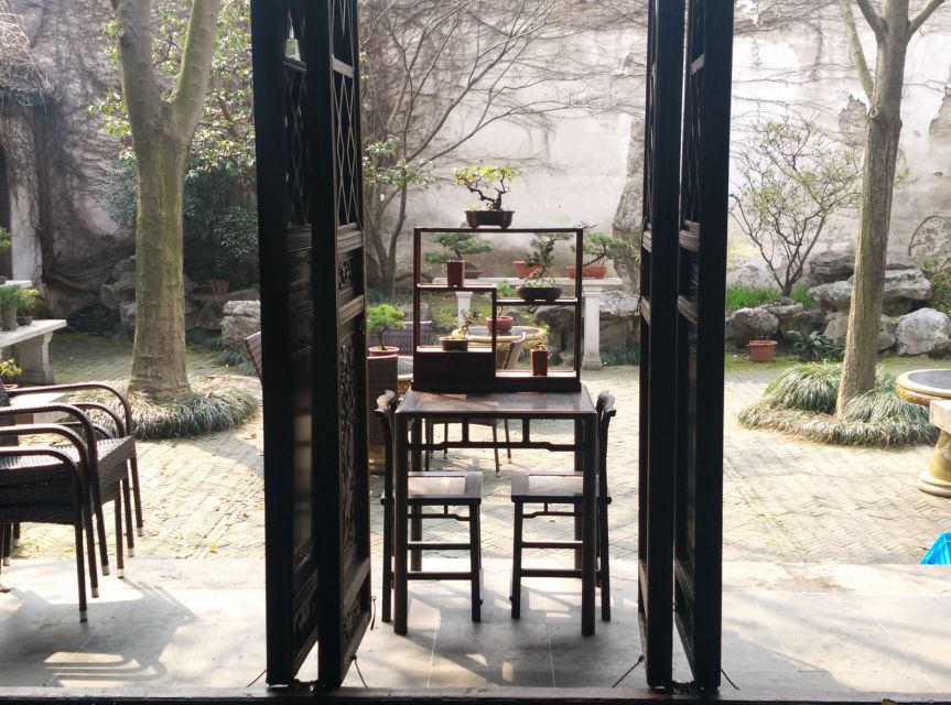 Su Zhou and Zhou Zhuang Water Village Day Tour - Suzhou city wall and a calm Grand Canal stroll