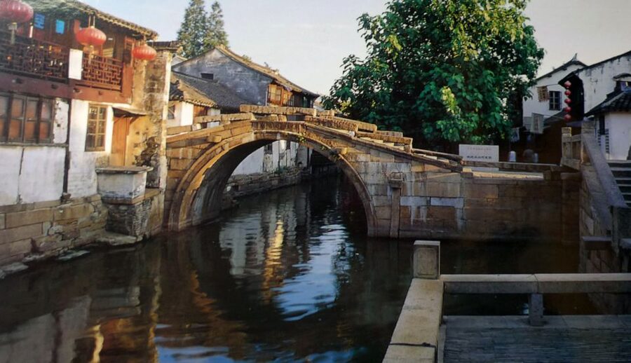 Su Zhou and Zhou Zhuang Water Village Day Tour - Price and value for a 10-hour two-city day