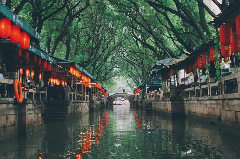 Suzhou and Tongli Water Town Private Day Trip from Shanghai - Shantang Old Street in Suzhou: Lucky Bridges, Lanterns, and Old City Energy
