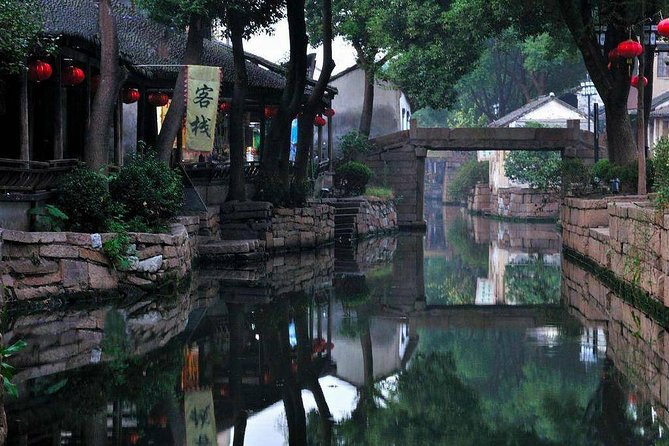 Suzhou Private Flexible City Tour with Lunch Option - What the guides add beyond the script
