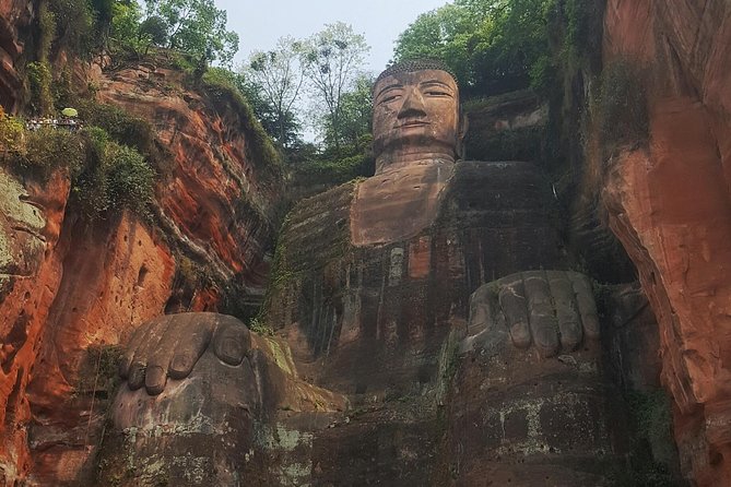 Tea Village in lost Town and Buddha 1 day tour - Leshan Giant Buddha by boat: how you get scale fast