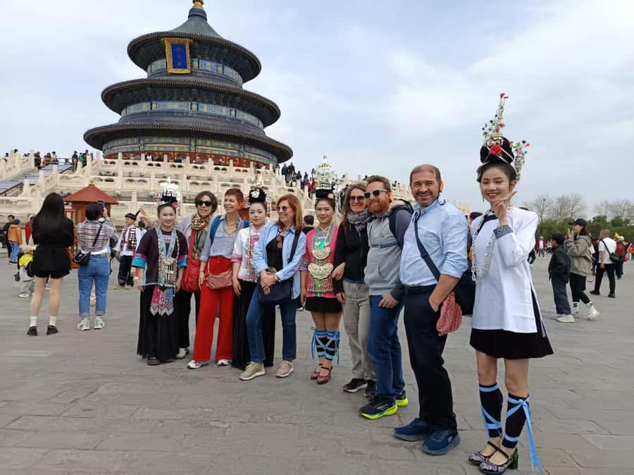 Temple Heaven, Summer Palace, Lama Temple, Hutong Bus Tour - Meeting at TianTandongmen, then committing to a full day