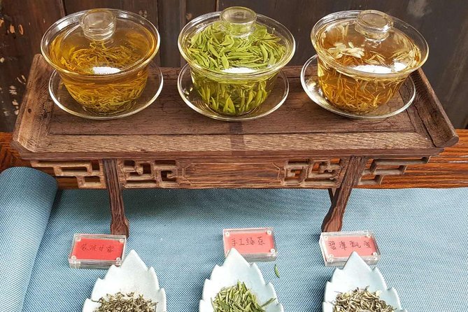 Three-Hour Private Chengdu Tea Wholesale Market Tour - Oolong, Green, Black, White, Pu-er: How You Start to Tell Them Apart