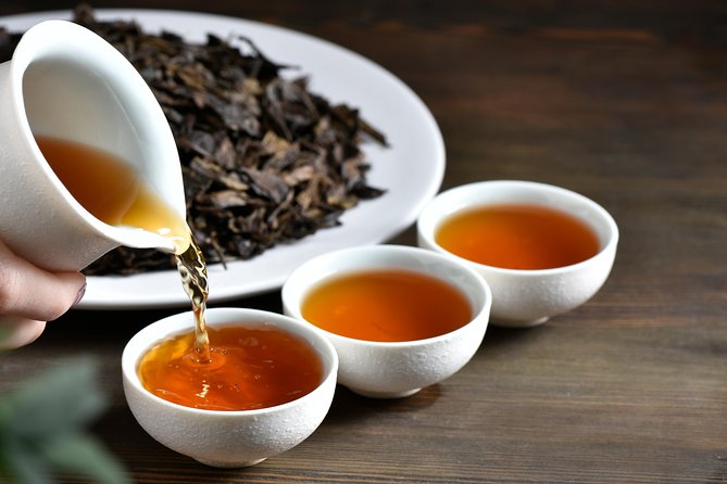 Three-Hour Private Chengdu Tea Wholesale Market Tour - Tasting Before You Buy, So Your Wallet Has a Fighting Chance