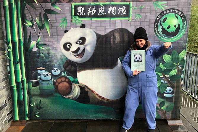 Visiting Dujiangyan Yaan Wolong Panda Base Optional Volunteering - Small-group logistics that keep the day comfortable