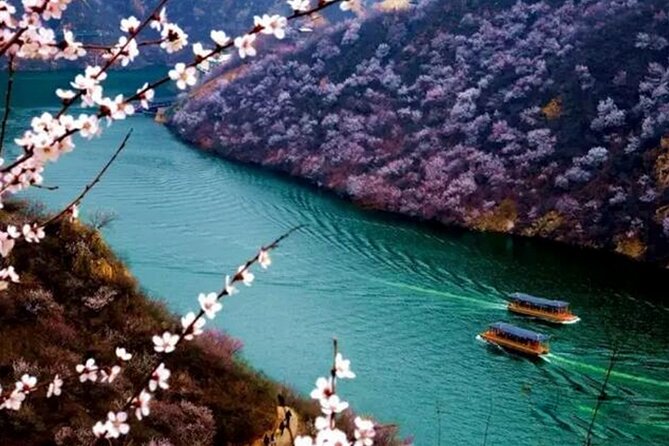 Water-Great Wall Odyssey: Scenic Bus & Cruise Day Tour - Getting on the bus in central Beijing at 8:00