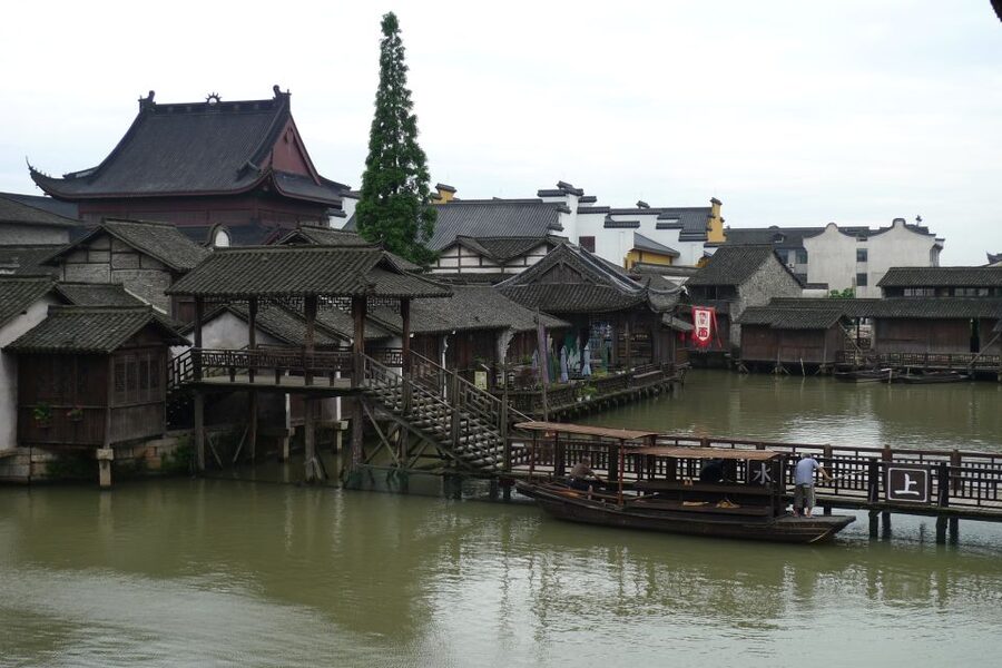 Wuzhen Private Full-Day Tour from Shanghai - Exploring Wuzhen on foot: six districts, bridges, and canal houses