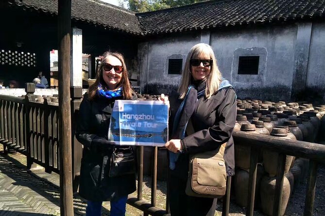 Wuzhen Water Town Delight Tour With Riverside Lunch Experience - English Guide Time: Making Museums and Local Life Make Sense