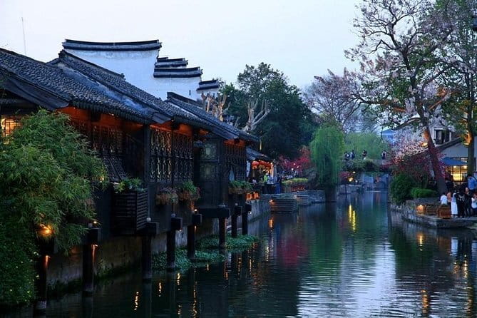 Wuzhen Water Town Self-Guided Tour with Private Transfer from Hangzhou - The Hangzhou to Wuzhen ride: comfortable start, clear expectations