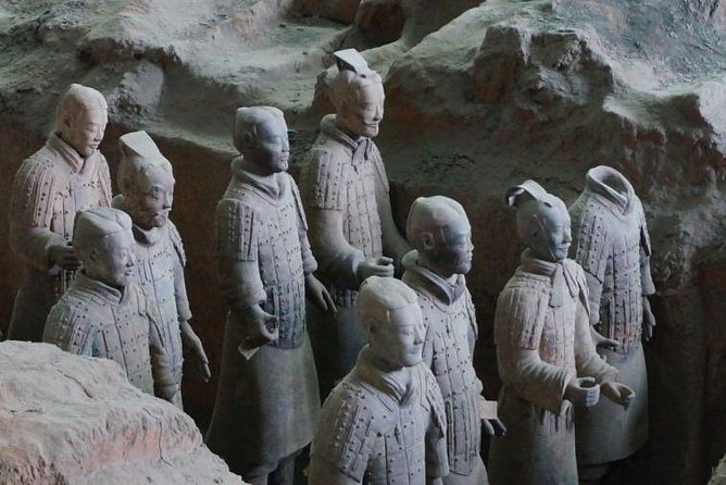 Xi'an 1-Day Coach Tour of Terracotta Army - A 6 to 8 Hour Xian Day Built Around the Terracotta Army