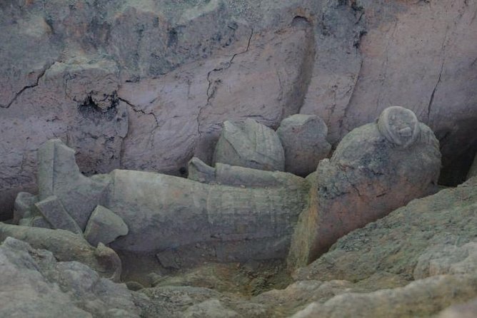 Xi'an 1-Day Coach Tour of Terracotta Army - Getting There Comfortably: Hotel Pickup and the Air-Conditioned Ride