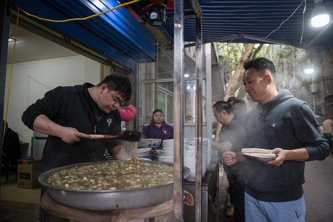 Xi'an Evening Food Tour by TukTuk - Pickup, timing, and what the route feels like at 6:00 pm