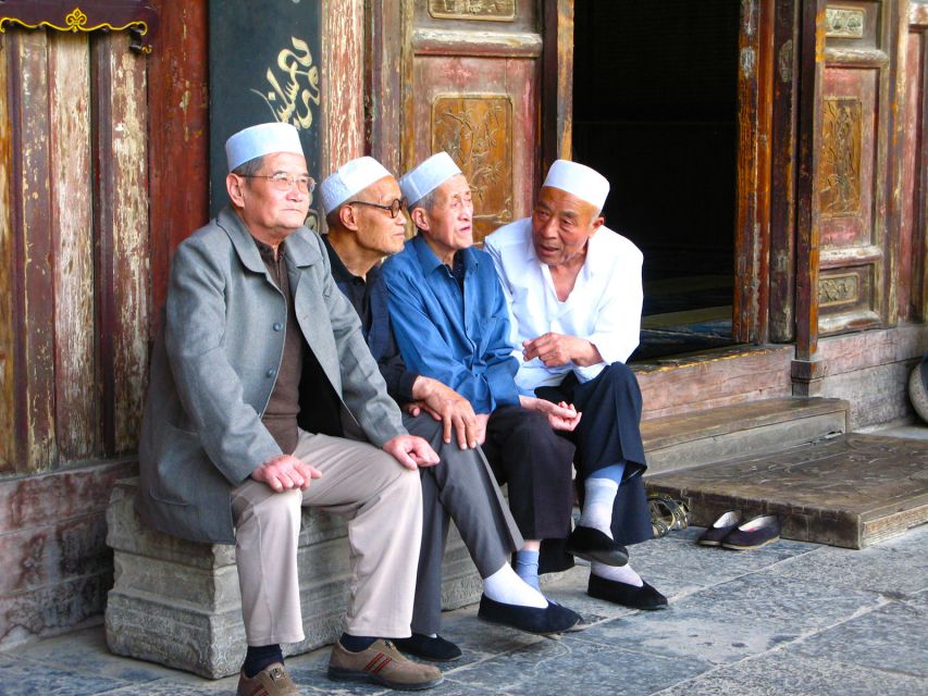 Xi'an Muslim Quarter Night Market Foodie Walking Tour - Xian Muslim Dasi Residential Quarter: the stage-set for real snacks
