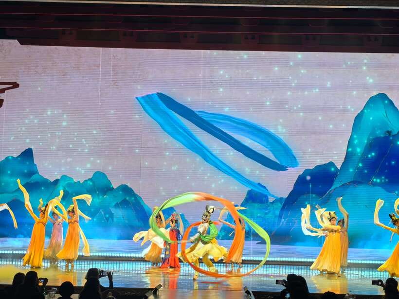 Xi'An: Tang Dynasty Show Ticket w/ Transfer or Dinner - Practical tips for a smooth evening in Xi’an