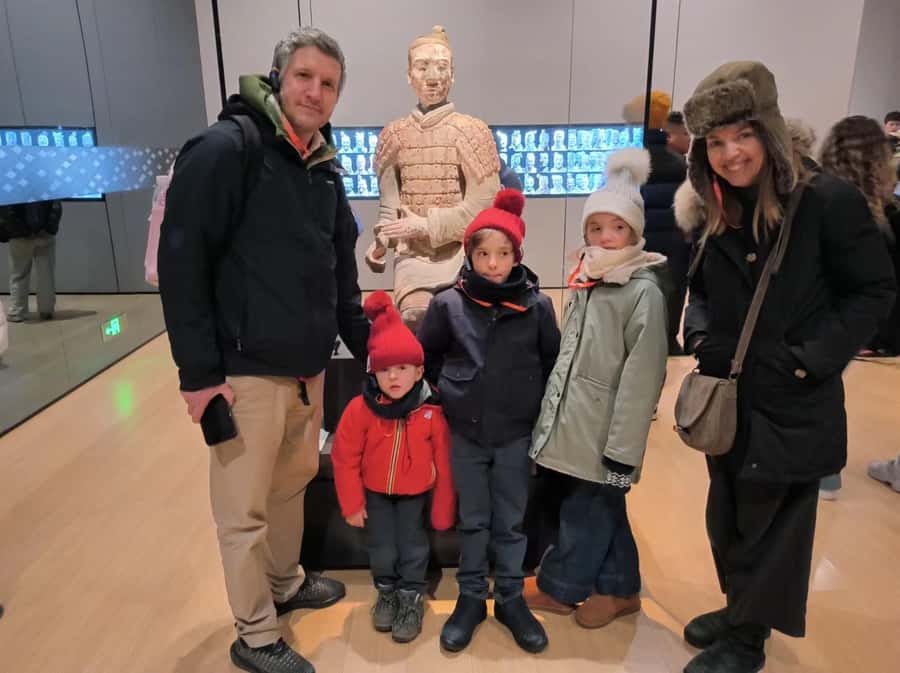Xi'an: Terracotta Army Mini-Bus Tour with Options - Crowds, photos, and the headset: where the tour earns its keep