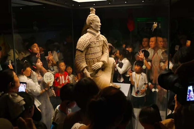 Xi'an:Terracotta Army Museum Walking Tour with Entry Tickets - Choosing the right option: 2 hours, half day, guided, or transfer-only