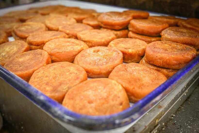 Xian: Morning Food Tour of the Muslim Quarter - Food stops that make sense: how to think about each bite