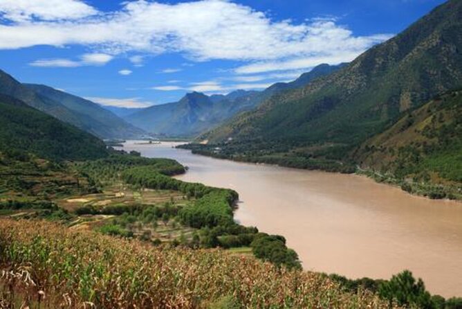 Yangtze River Cruise from Chongqing to Yichang Downstream in 4 Days 3 Nights - Price and What You Get for $599