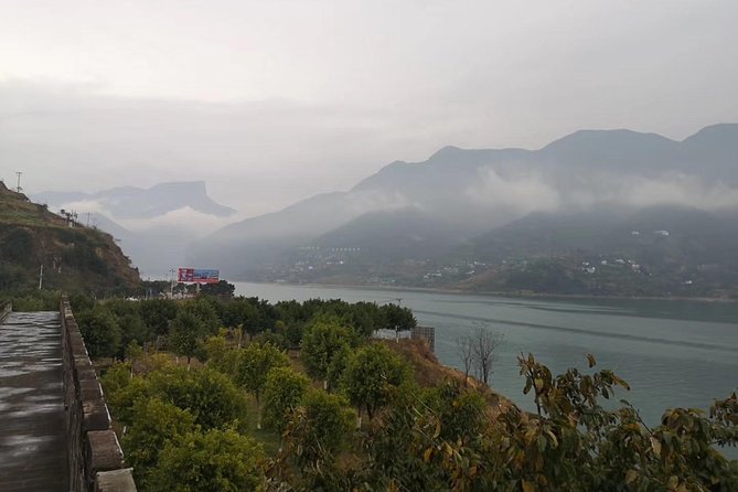 Yangtze River Cruise from Chongqing to Yichang Downstream in 4 Days 3 Nights - Getting Onboard in Chongqing: Chaotianmen Dock Timing