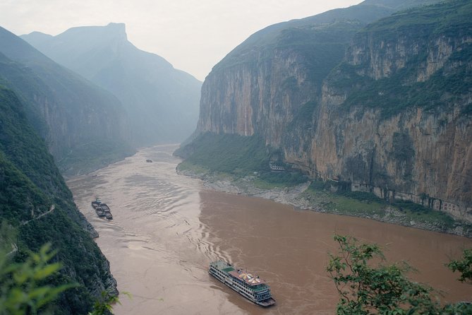 Yangtze River Cruise from Yichang to Chongqing Upstream in 5 Days 4 Nights - Meals on board: what is included, and what you pay extra for