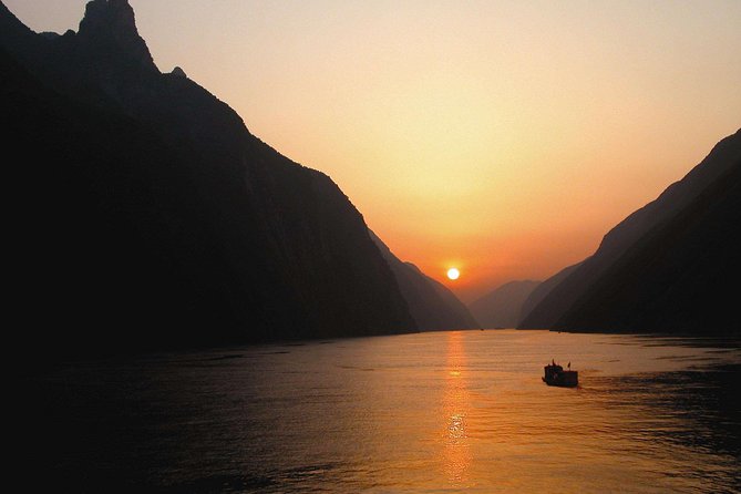 Yangtze River Cruise from Yichang to Chongqing Upstream in 5 Days 4 Nights - Price and value: where the $599 really goes