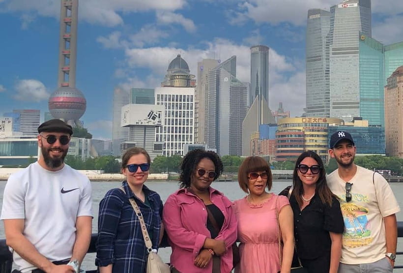 Yu Garden, Old Street, Bund & Zhujiajiao Water Town Bus Tour - Lunch, tea experiences, and the shopping reality (what to do with the optional parts)