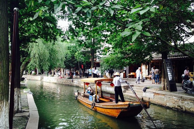 Zhujiajiao Water Town and Shanghai City Private Day Tour - Getting to Zhujiajiao: the hour that sets the tone